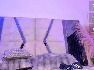 Meeganfoxy  live sex cam