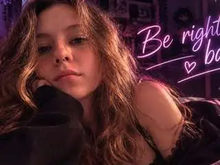 Renewobbe  live sex cam