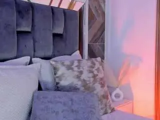 Taniiasmiith  live sex cam