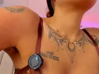 Taniiasmiith  live sex cam