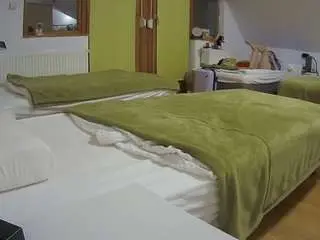 Voyeurcam-julmodels-bed-2  live sex cam