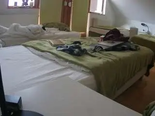 Voyeurcam-julmodels-bed-2  live sex cam