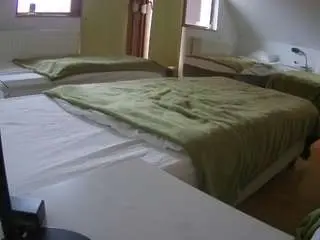 Voyeurcam-julmodels-bed-2  live sex cam