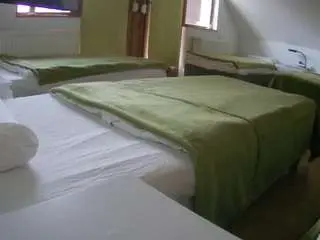 Voyeurcam-julmodels-bed-2  live sex cam