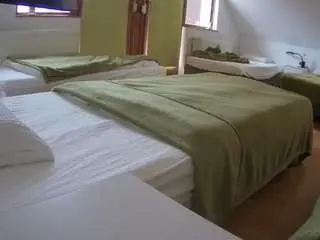 Voyeurcam-julmodels-bed-2  live sex cam