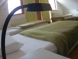 Voyeurcam-julmodels-bed-2  live sex cam