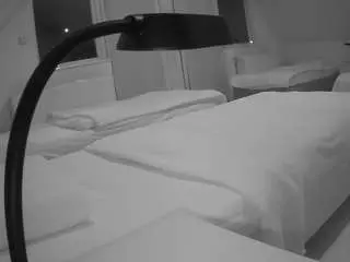 Voyeurcam-julmodels-bed-2  live sex cam