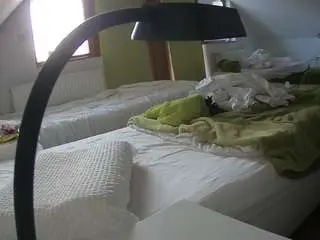 Voyeurcam-julmodels-bed-2  live sex cam