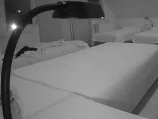 Voyeurcam-julmodels-bed-2  live sex cam