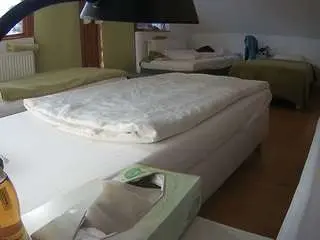 Voyeurcam-julmodels-bed-2  live sex cam