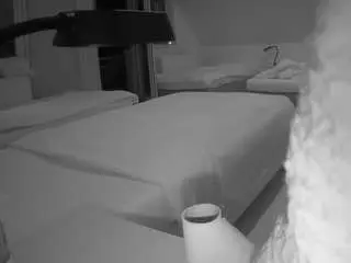 Voyeurcam-julmodels-bed-2  live sex cam
