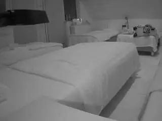 Voyeurcam-julmodels-bed-2  live sex cam