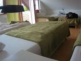 Voyeurcam-julmodels-bed-2  live sex cam