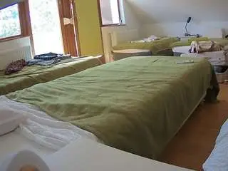 Voyeurcam-julmodels-bed-2  live sex cam