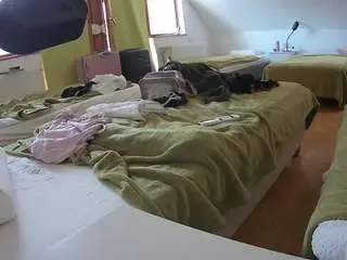 Voyeurcam-julmodels-bed-2  live sex cam