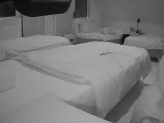 Voyeurcam-julmodels-bed-2  live sex cam