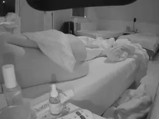 Voyeurcam-julmodels-bed-2  live sex cam