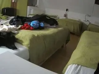 Voyeurcam-julmodels-bed-2  live sex cam