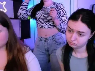 Candy-flossie1  live sex cam