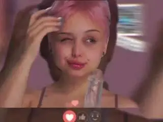 Emmy-brooks  live sex cam