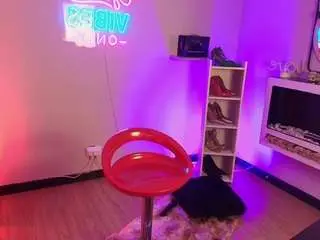 Koko-gomez  live sex cam
