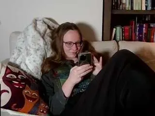 Skywinters4  live sex cam