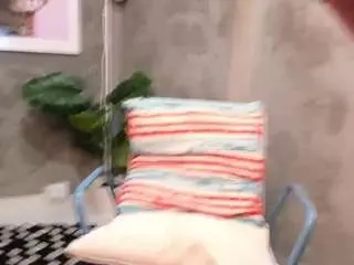 Violette-rouse  live sex cam