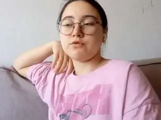 Astridvermilyea  live sex cam