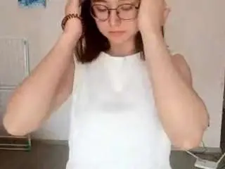 Astridvermilyea  live sex cam