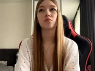 Roxannepacius  live sex cam