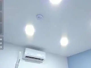 Cristalfoxy  live sex cam