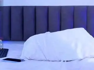 Cristalfoxy  live sex cam