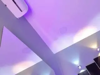 Cristalfoxy  live sex cam