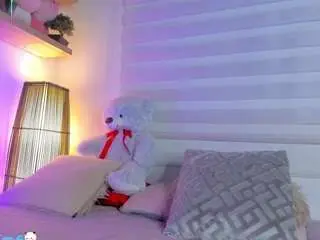 Nella-joly  live sex cam