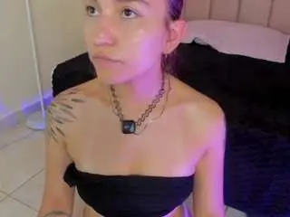 Nella-joly  live sex cam