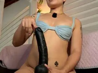 Nella-joly  live sex cam