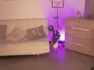 Niicole-fox2  live sex cam