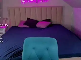 Violeta-paul  live sex cam