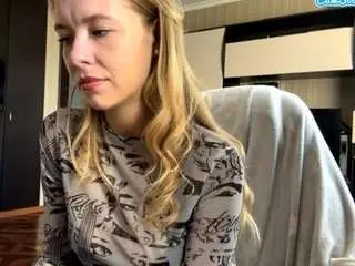 Yevettemarchiano  live sex cam