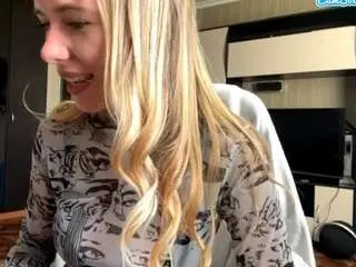 Yevettemarchiano  live sex cam