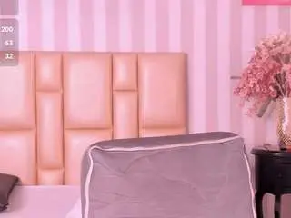 Darkhonney  live sex cam