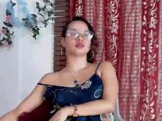 Kiarakity  live sex cam