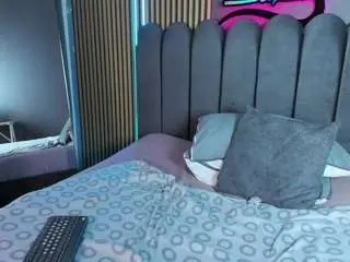 Purpleheart-fg  live sex cam