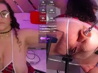 Roxy-licious  live sex cam