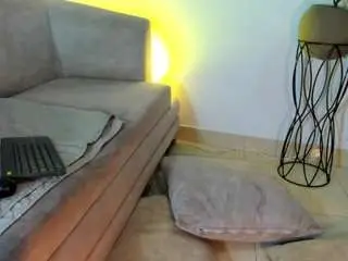 Dulcequeen  live sex cam