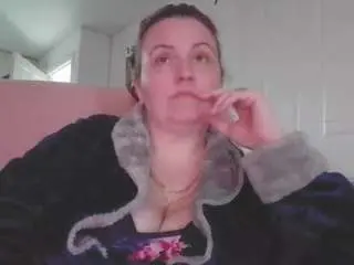 Largeenglishrose  live sex cam