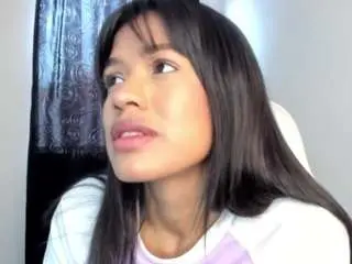 Meganthompsonn  live sex cam