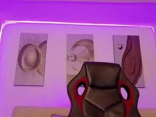 Milu-razzo  live sex cam