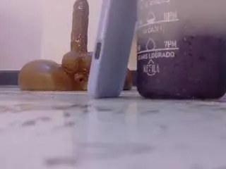 Niky-smit  live sex cam