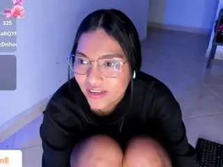 Suzzanrugge  live sex cam